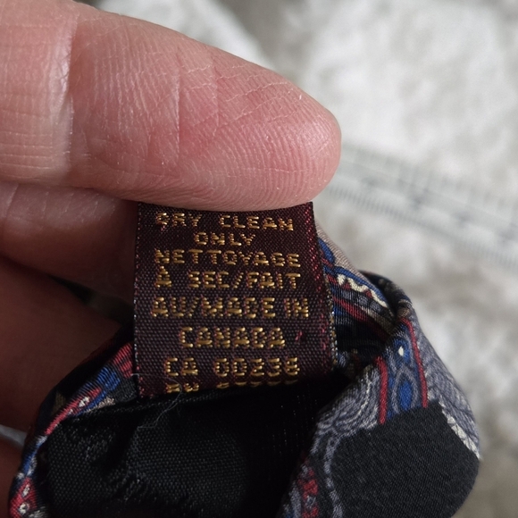 Vtg The Metropolitan Museum of Art Silk Tie Mythical Pegasus Medieval Pattern - Picture 7 of 8